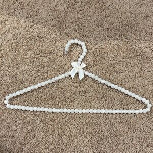 Bridal Elegant White Pearl Beaded Hanger